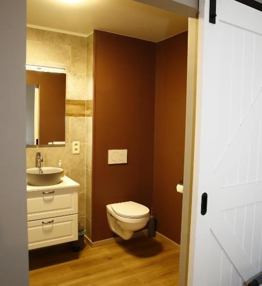 تختخواب و صبحانه Au Monty