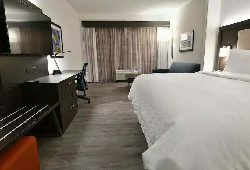 Hotelli Holiday Inn Express & Suites Jersey City   Holland Tunnel, An Ihg