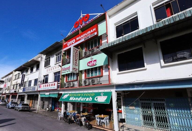 Szálloda Mandurah Room & Cafe By Oyo Rooms