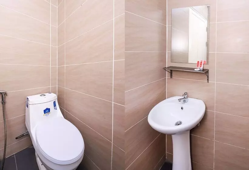 هتل Mandurah Room & Cafe By Oyo Rooms