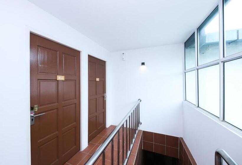 Szálloda Mandurah Room & Cafe By Oyo Rooms