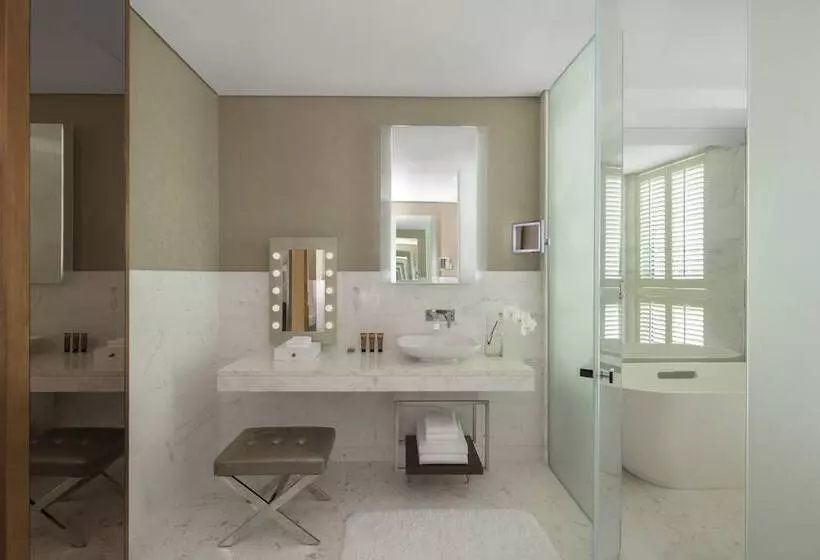 Paramount Hotel Dubai