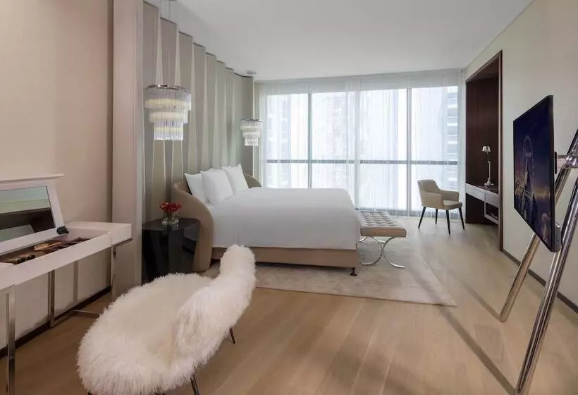 Paramount Hotel Dubai