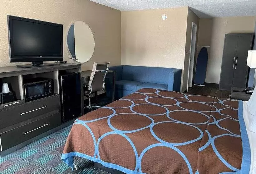 Hotelli Super 8 By Wyndham Newport News