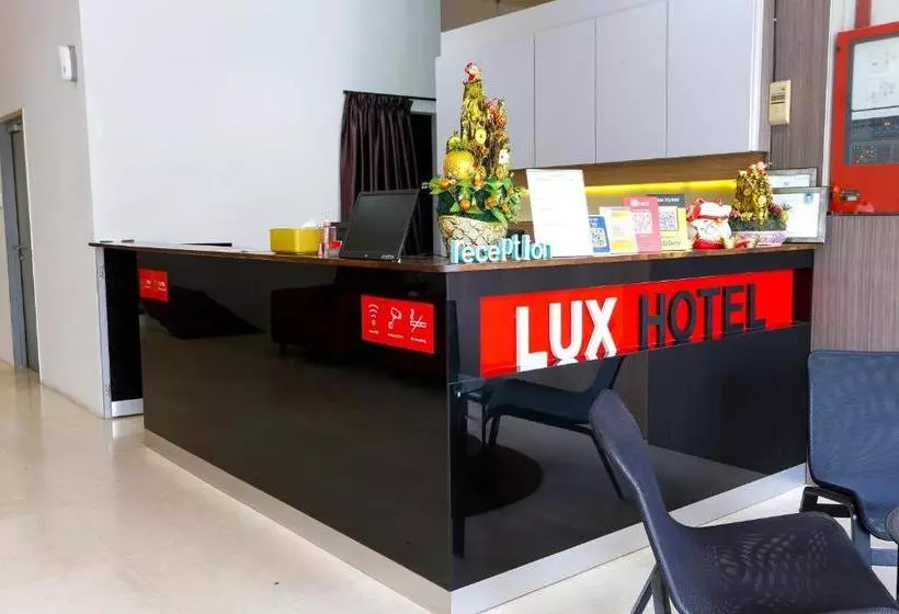 ホテル Lux