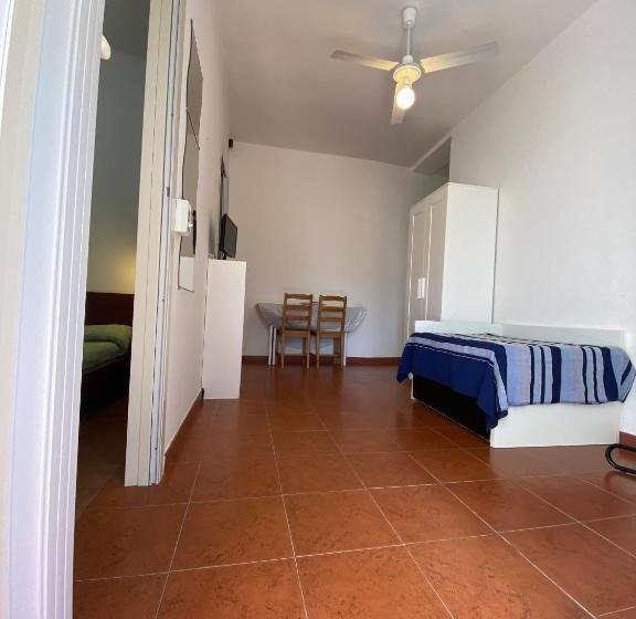 اقامتگاه Villa Marhu