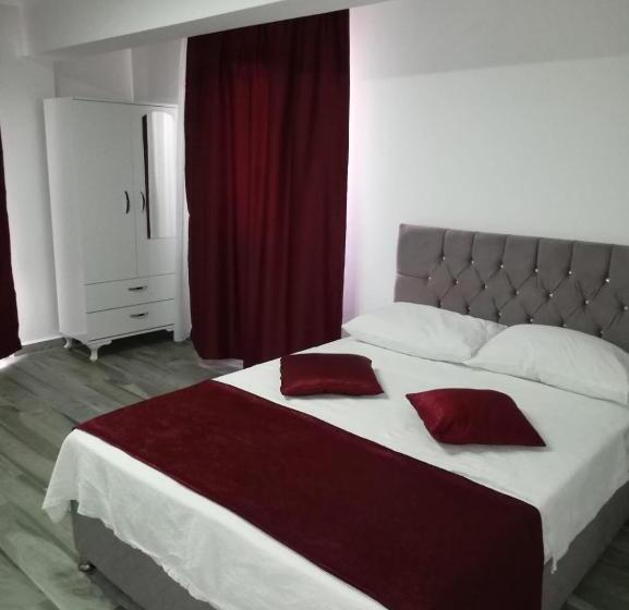 çi̇çek Apart Otel