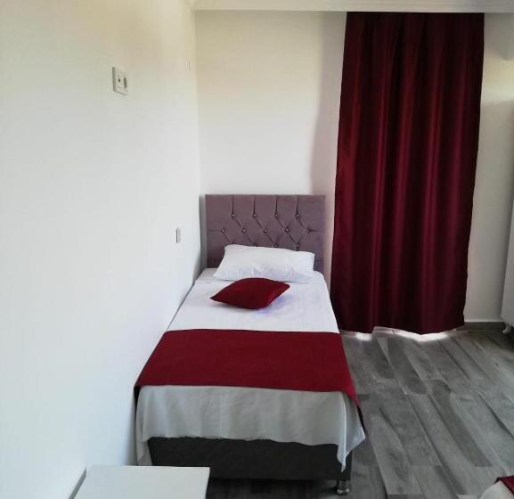 çi̇çek Apart Otel