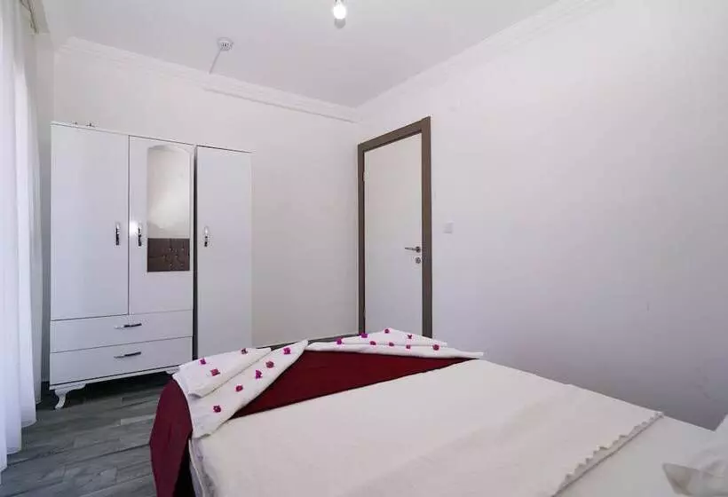 çi̇çek Apart Otel