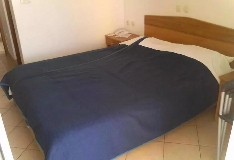 Hotelli Guest House Frane