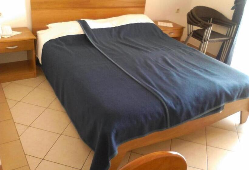 هتل Guest House Frane