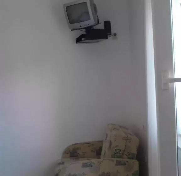 Hotelli Guest House Frane