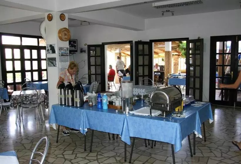 Hotelli Guest House Frane