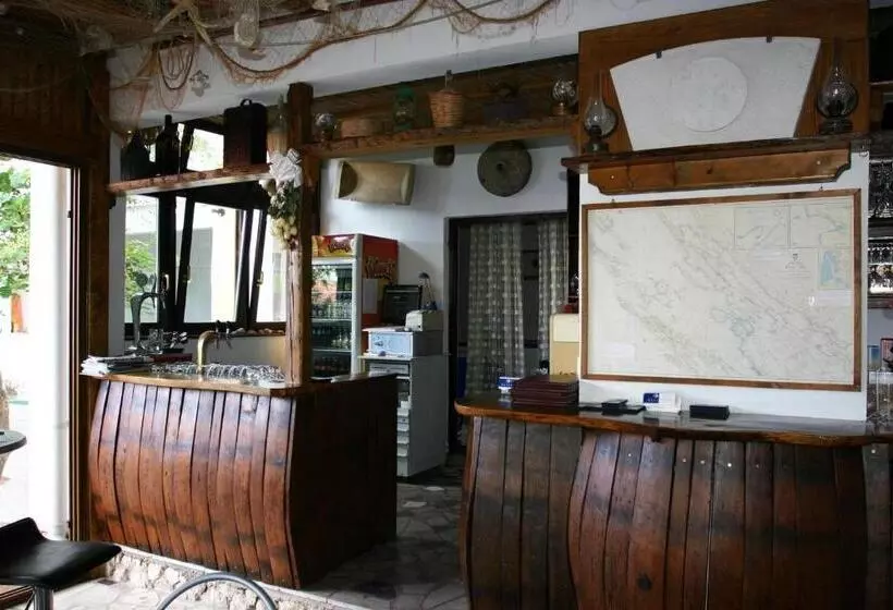 Hotelli Guest House Frane