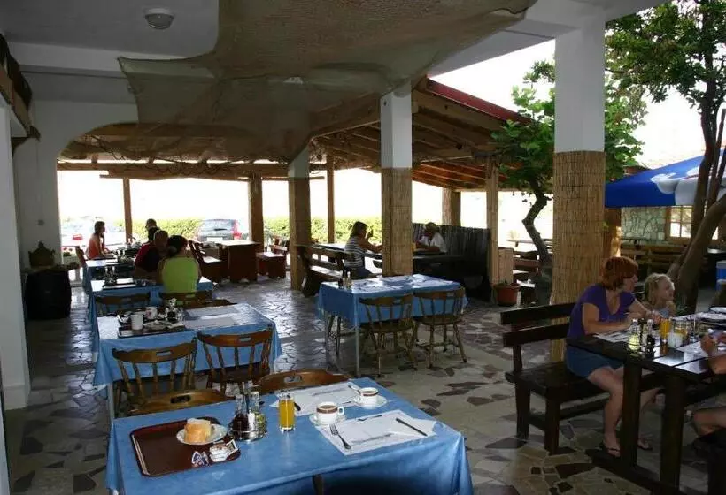 Hotelli Guest House Frane