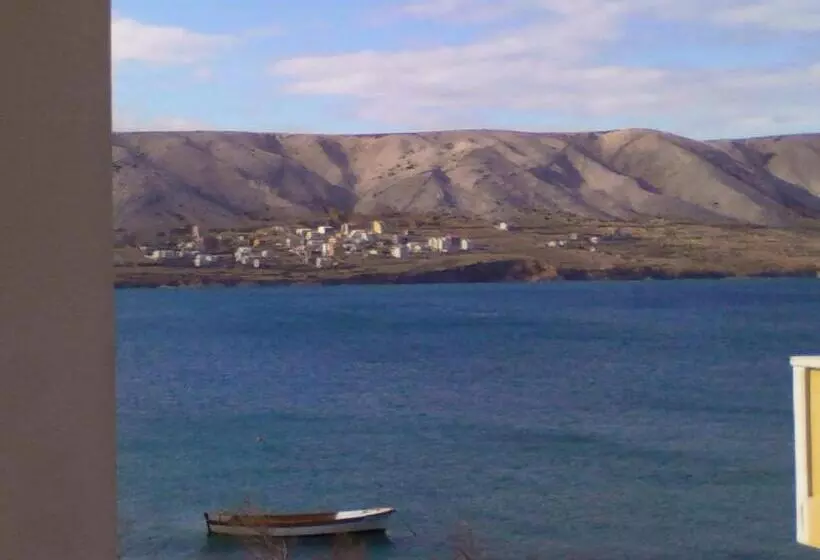 Hotelli Guest House Frane