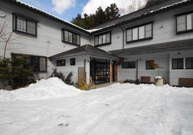 בית מלון כפרי Mizubasho No Yado Higashi