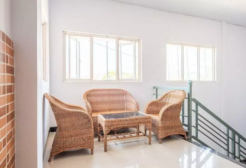 Hotel Tenacity Guest House