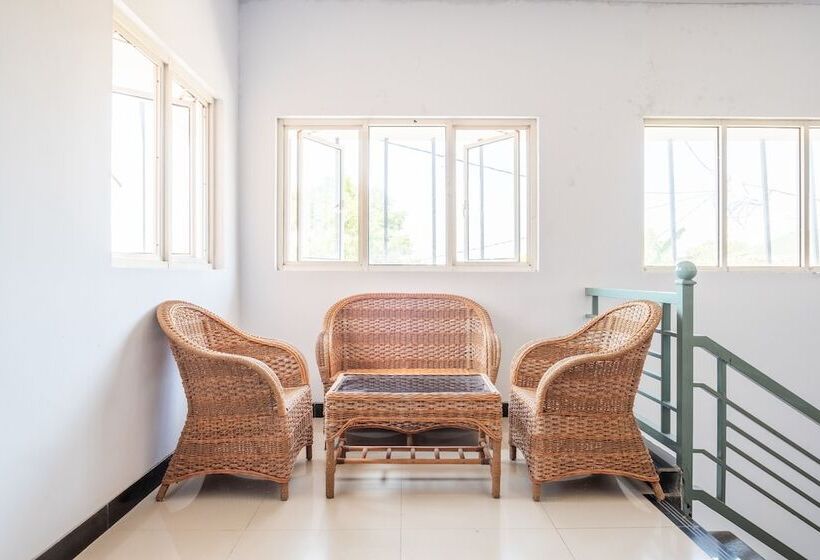 Hotel Tenacity Guest House