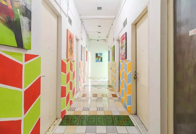 ペンション Reddoorz Syariah Near Pangkal Balam Port Bangka