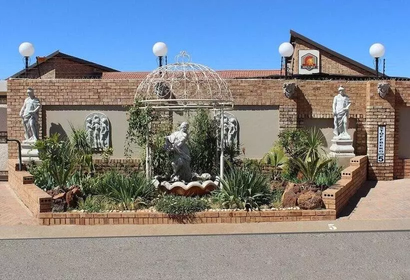 Majatalo Romans Rest Guest House