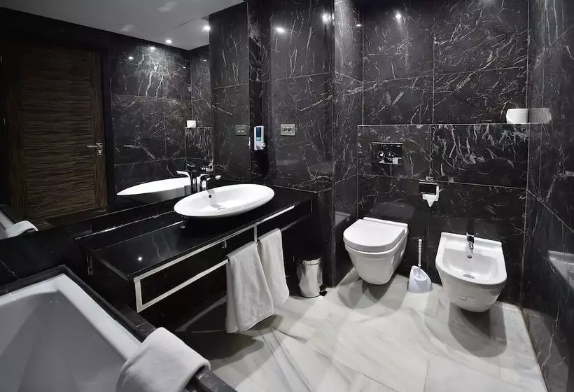 هتل Le Yacht Suites