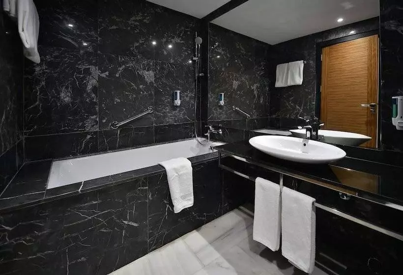 هتل Le Yacht Suites