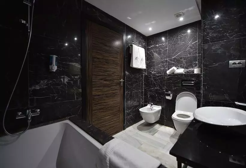 هتل Le Yacht Suites