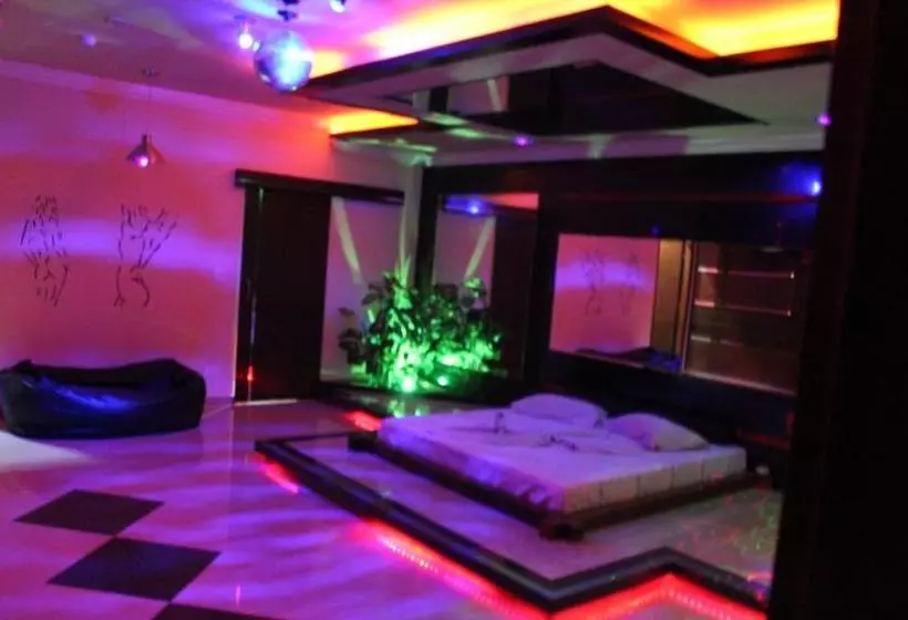 Viper Motel