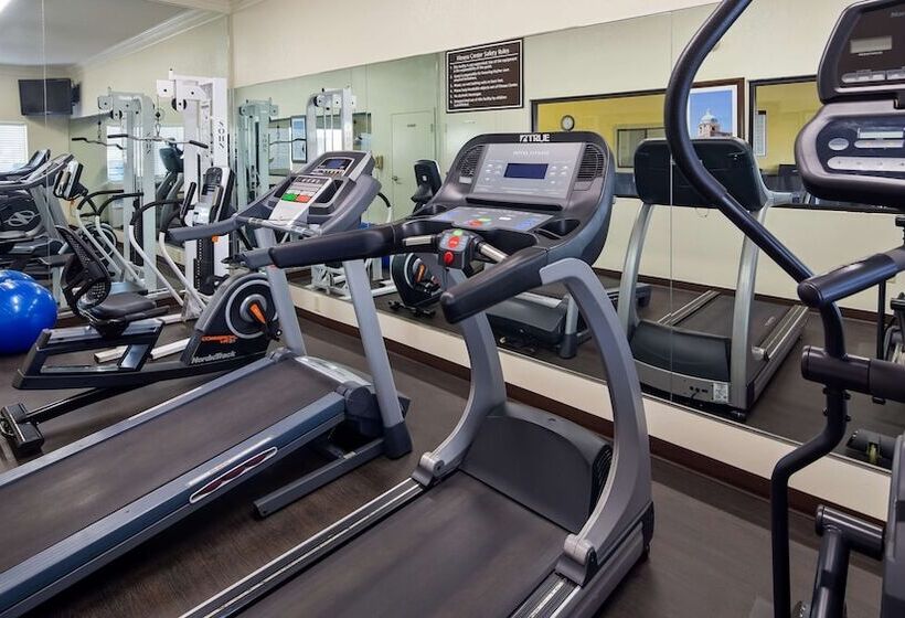 فندق Best Western Inn & Suites