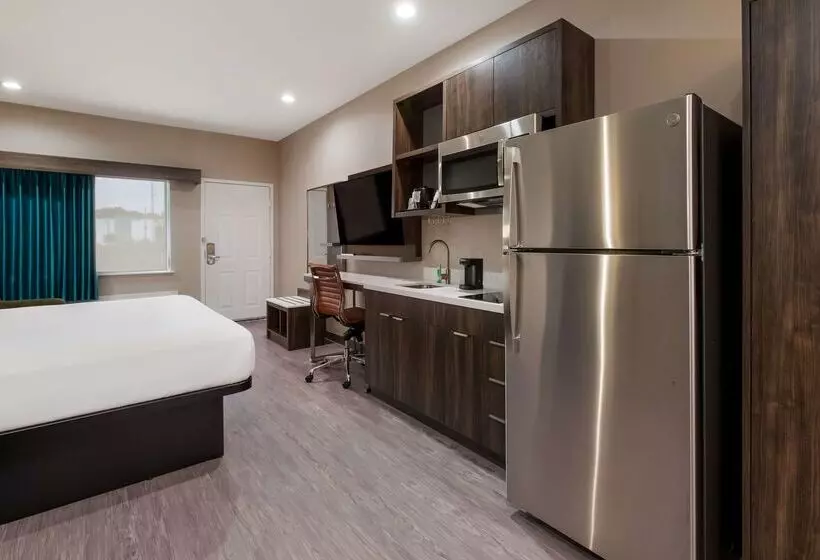 酒店 Best Western La Place Inn