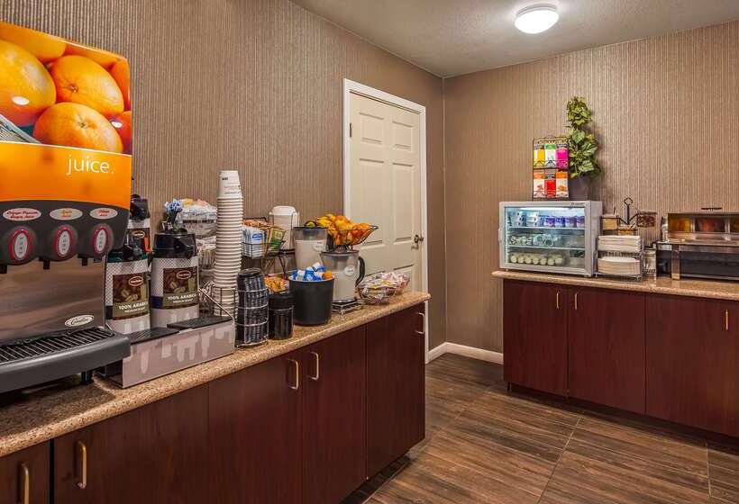 ホテル Best Western Luxury Inn