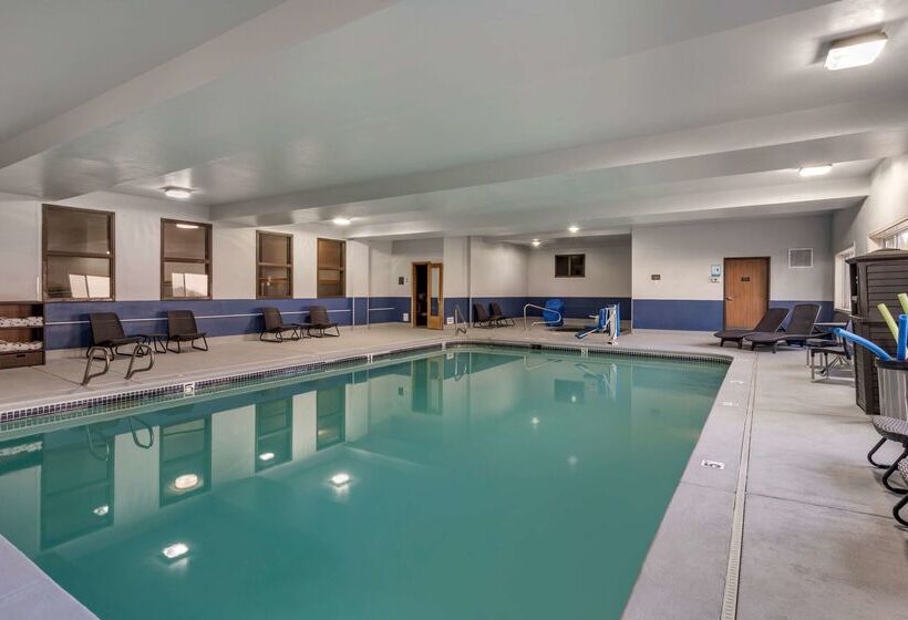 فندق Best Western Newberg Inn