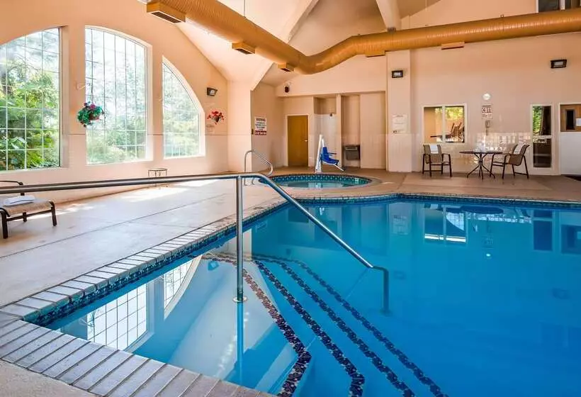 Отель Best Western Plus Caldwell Inn & Suites