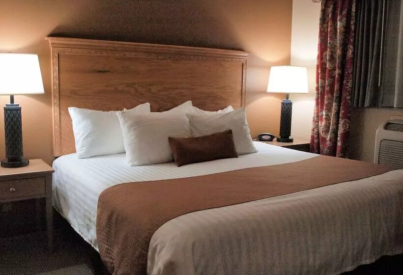 Отель Best Western Plus Caldwell Inn & Suites