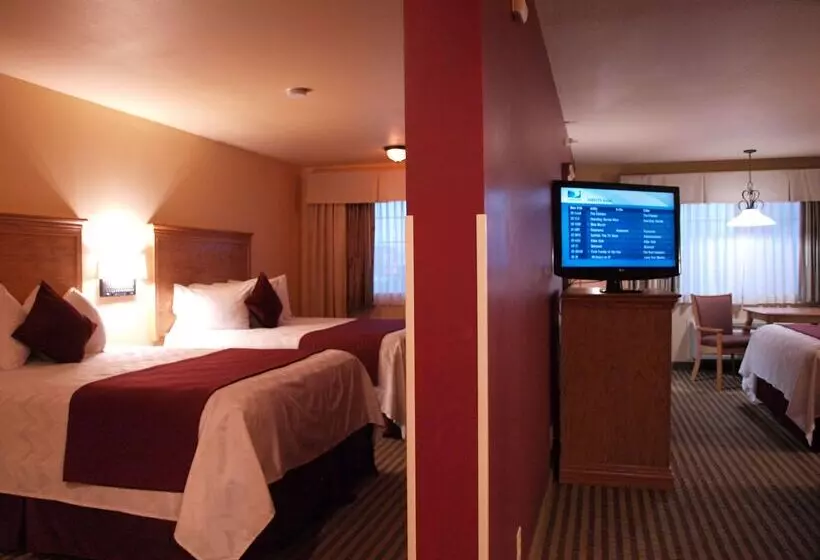 Отель Best Western Plus Caldwell Inn & Suites