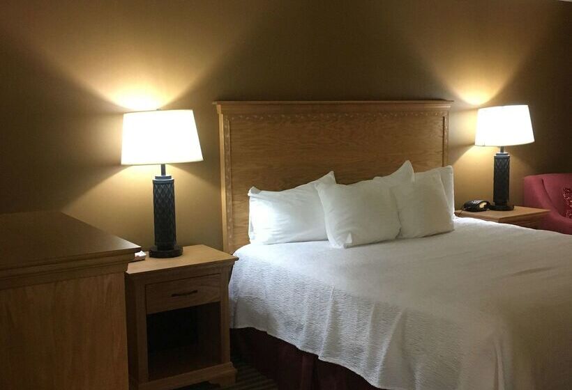 בית מלון כפרי Best Western Plus Caldwell Inn & Suites