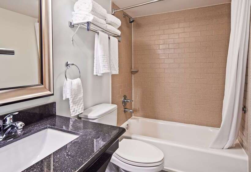 בית מלון כפרי Best Western Webster/nasa