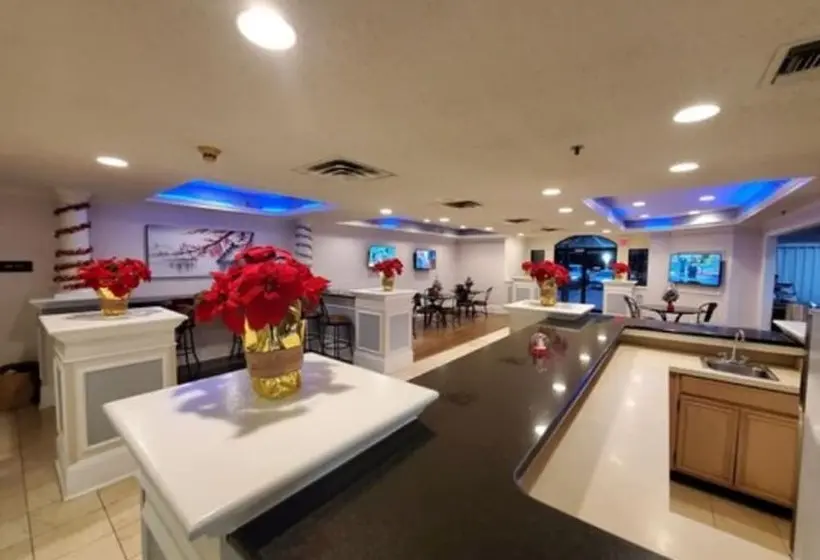 ホテル Comfort Suites Plano East Richardson