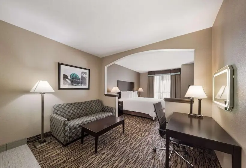 ホテル Comfort Suites Plano East Richardson