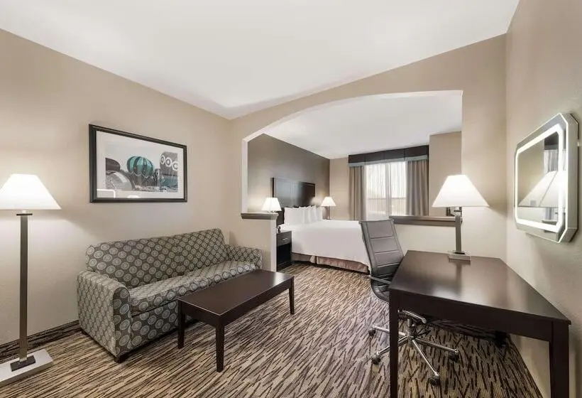 ホテル Comfort Suites Plano East Richardson