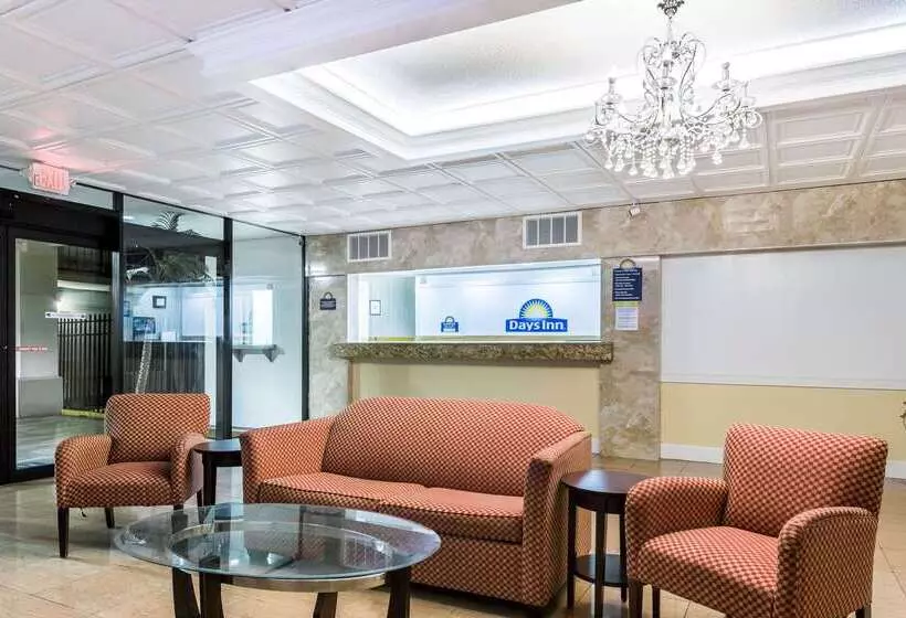 ホテル Days Inn By Wyndham St. Petersburg / Tampa Bay Area