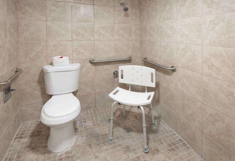 فندق Days Inn By Wyndham St. Petersburg / Tampa Bay Area