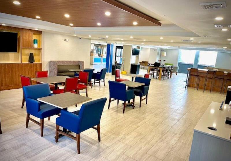 Szálloda Holiday Inn Express Fall River North