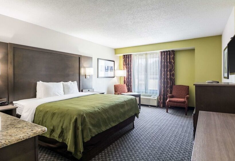 בית מלון כפרי Quality Inn Warsaw Near Rappahannock River