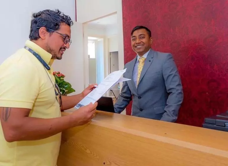 هاستل Swisslisbon Guest House