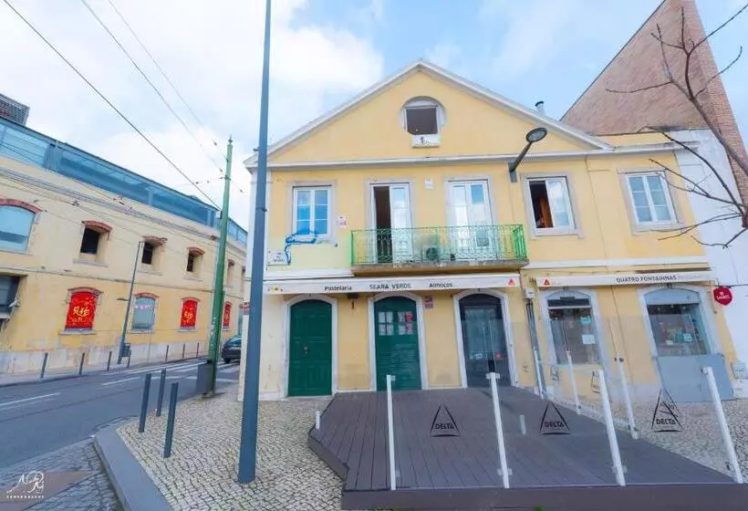 هاستل Swisslisbon Guest House