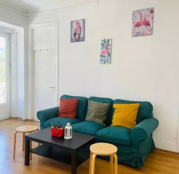 هاستل Swisslisbon Guest House