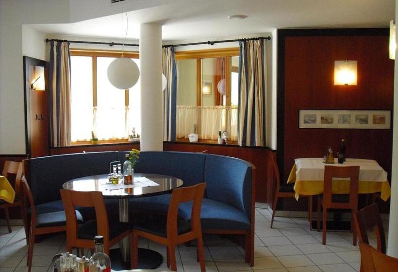 住宿加早餐  Pizzeria Restaurant Wieser