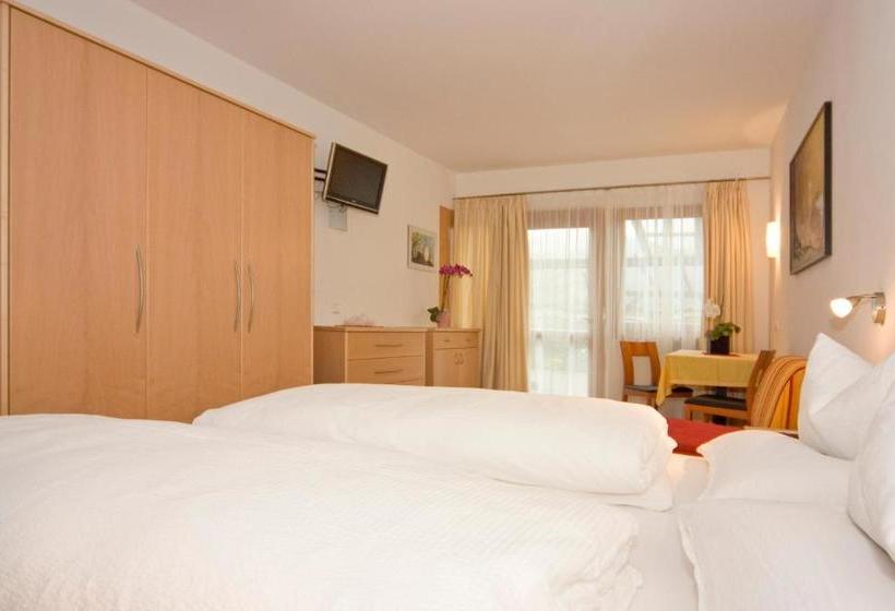 住宿加早餐  Pizzeria Restaurant Wieser